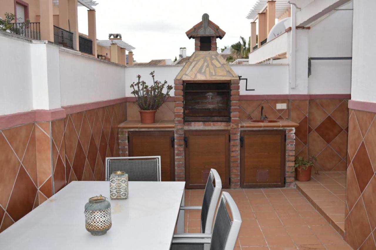 Apartamento Zona Playa De Burriana Con Terraza Nerja Exterior photo